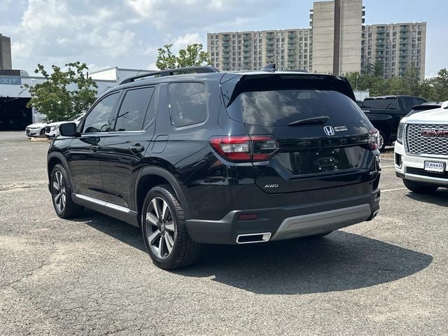 2025 Honda Pilot Touring