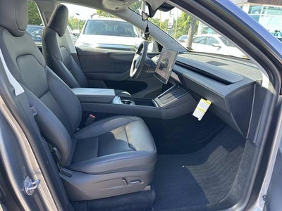 2026 Tesla Model Y Base