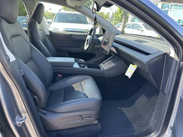 2026 Tesla Model Y Base