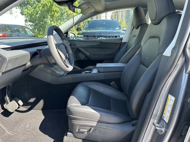 2026 Tesla Model Y Base