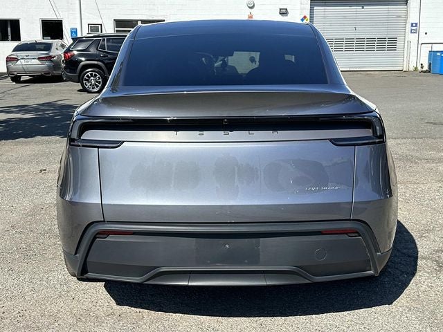 2026 Tesla Model Y Base
