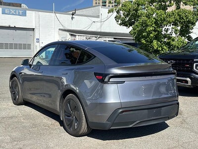 2026 Tesla Model Y Base