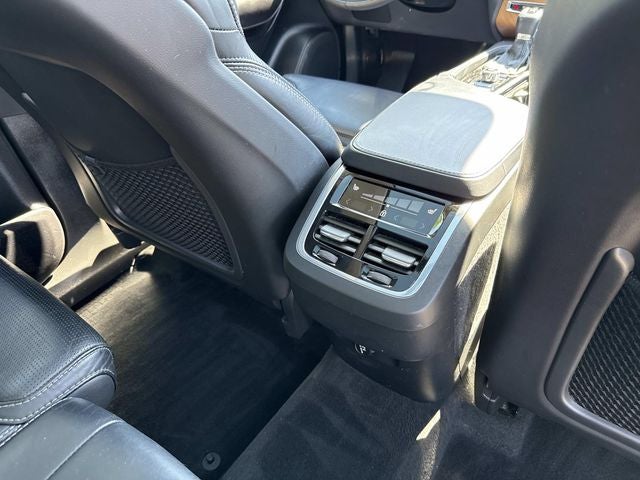 2019 Volvo XC90 T6 Inscription