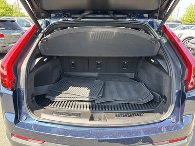 2021 Cadillac XT4 Premium Luxury