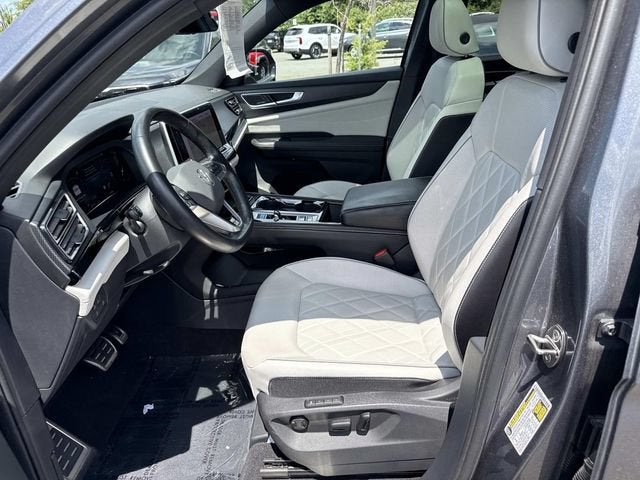 2024 Volkswagen Atlas Cross Sport 2.0T SEL Premium R-Line