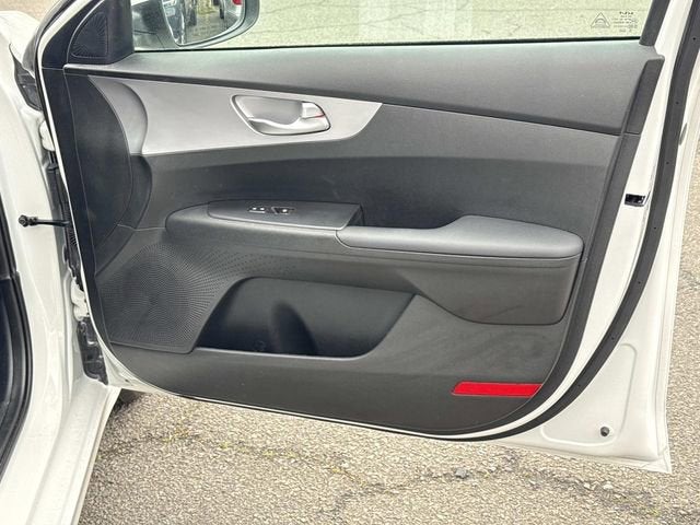 2024 Kia Forte LX