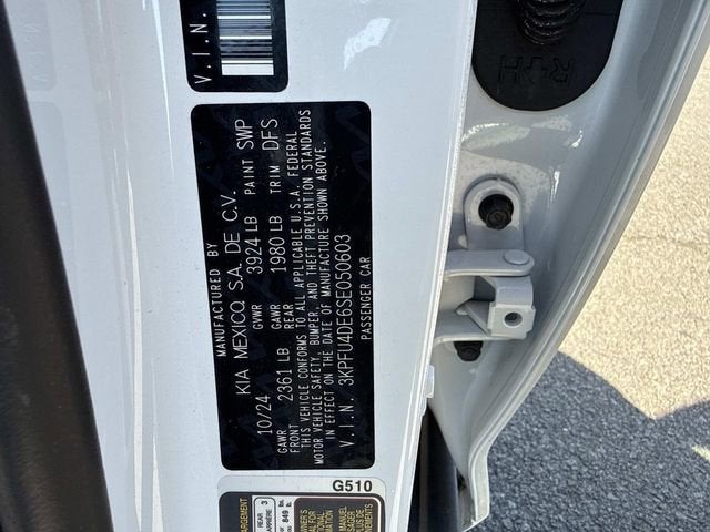 2025 Kia K4 EX