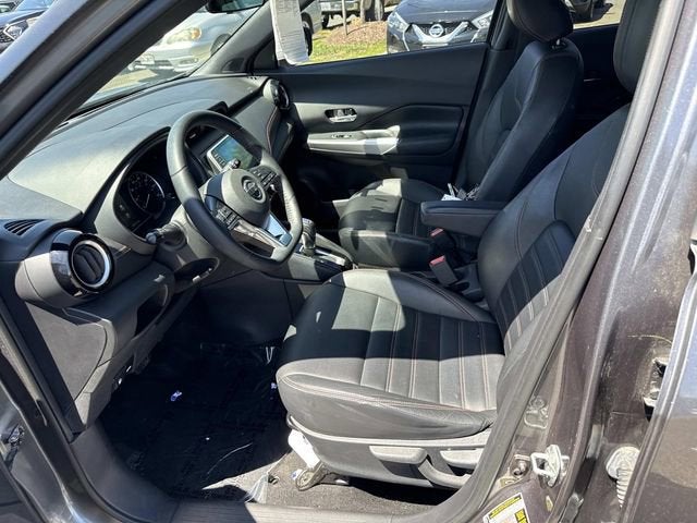2020 Nissan Kicks SR