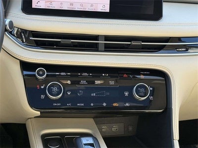 2024 INFINITI QX60 LUXE