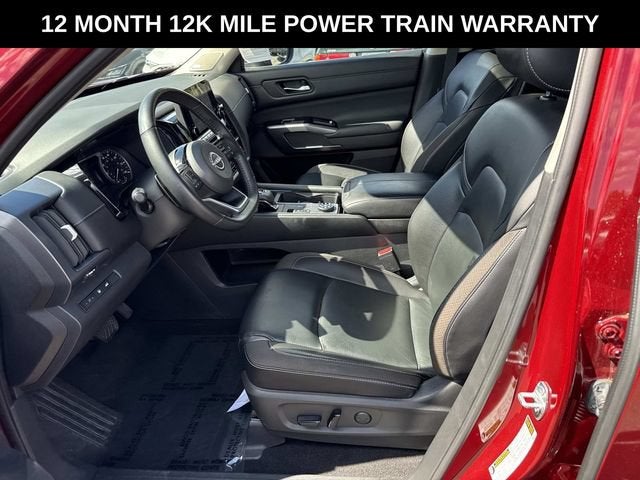 2023 Nissan Pathfinder SL
