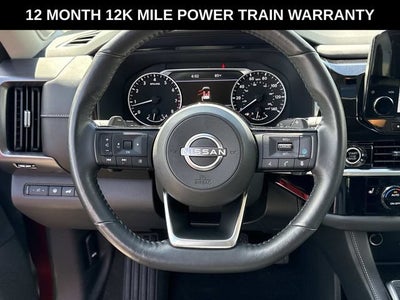 2023 Nissan Pathfinder SL