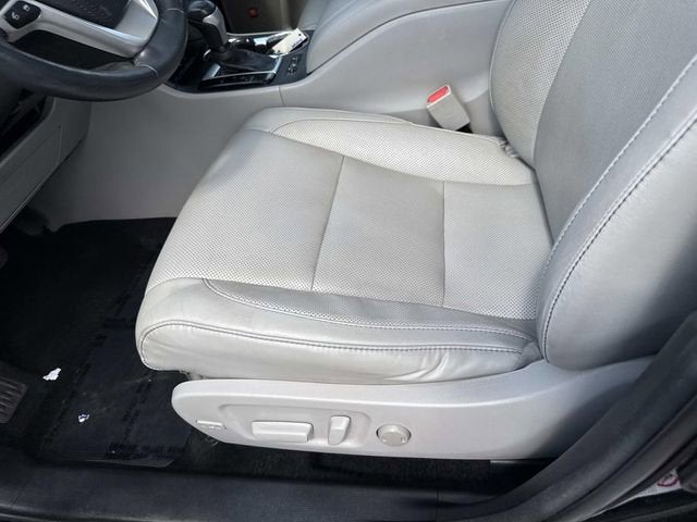 2016 Toyota Highlander Limited Platinum V6