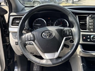 2016 Toyota Highlander Limited Platinum V6