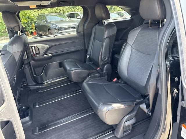2021 Toyota Sienna XSE