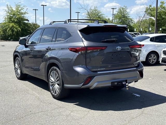 2022 Toyota Highlander Platinum