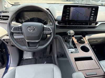 2021 Toyota Sienna XLE