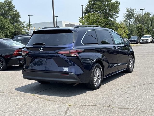 2021 Toyota Sienna XLE