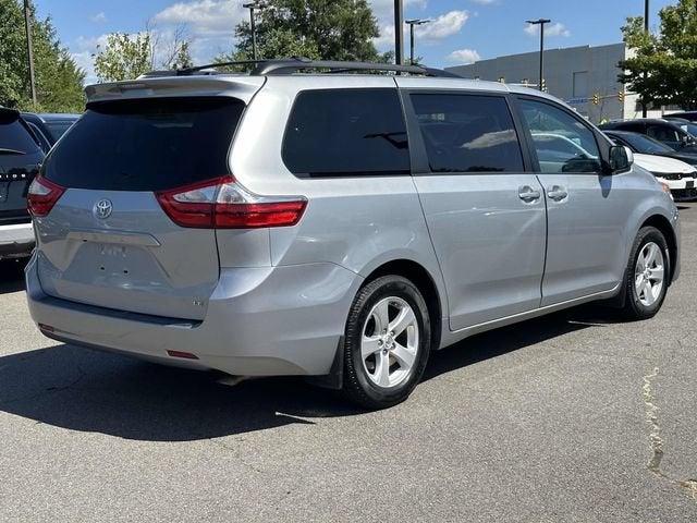 2015 Toyota Sienna LE