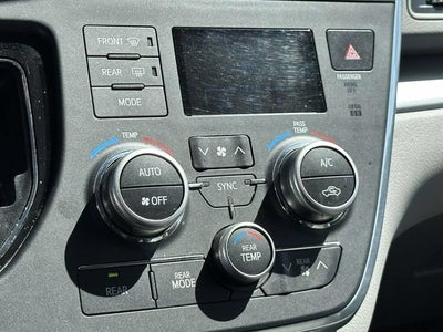2015 Toyota Sienna LE