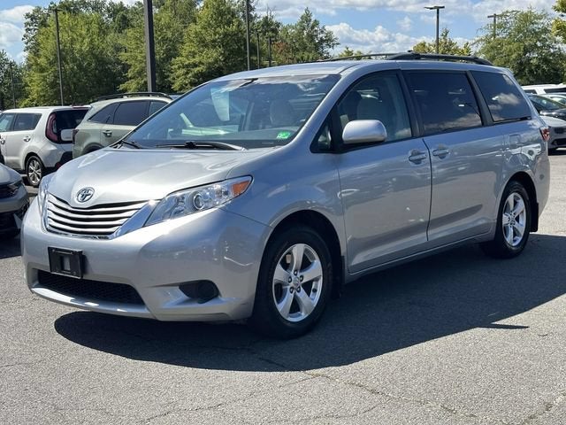 2015 Toyota Sienna LE