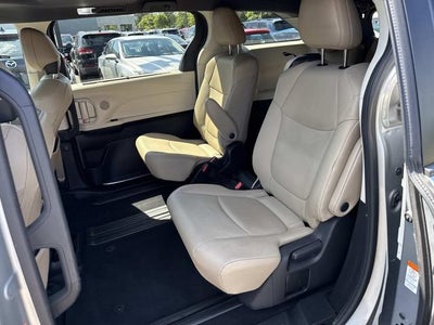 2022 Toyota Sienna XLE