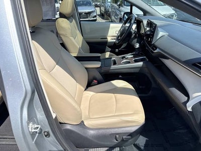 2022 Toyota Sienna XLE