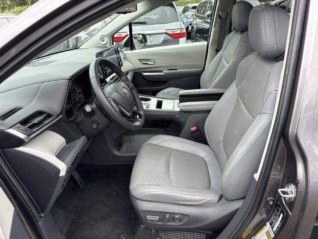 2021 Toyota Sienna Limited