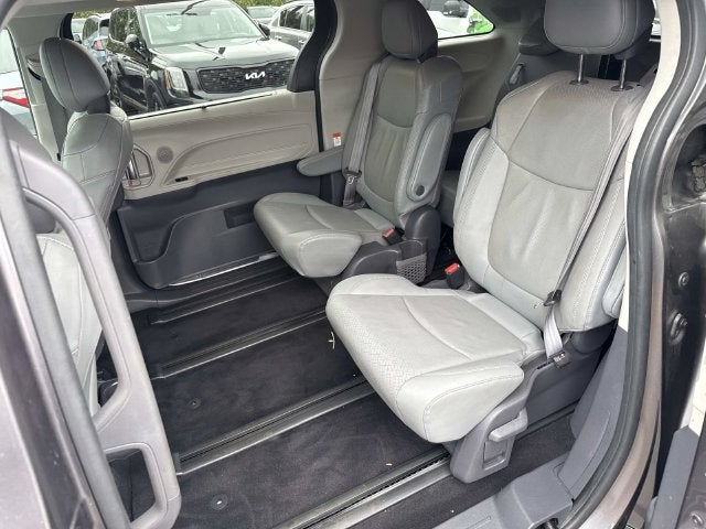 2021 Toyota Sienna Limited