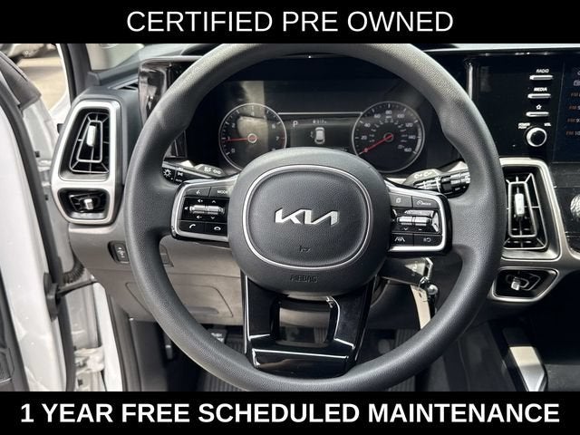2022 Kia Sorento LX