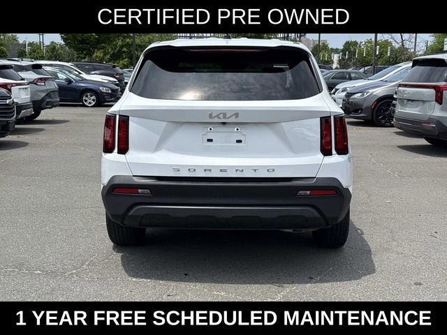 2022 Kia Sorento LX