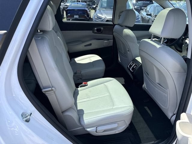 2023 Kia Sorento EX