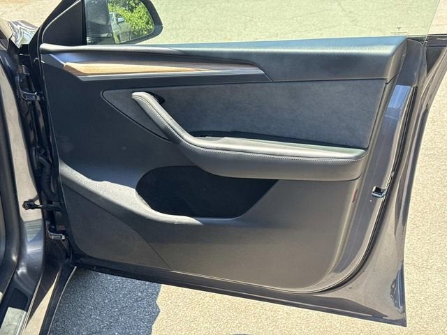 2023 Tesla Model Y Standard Range