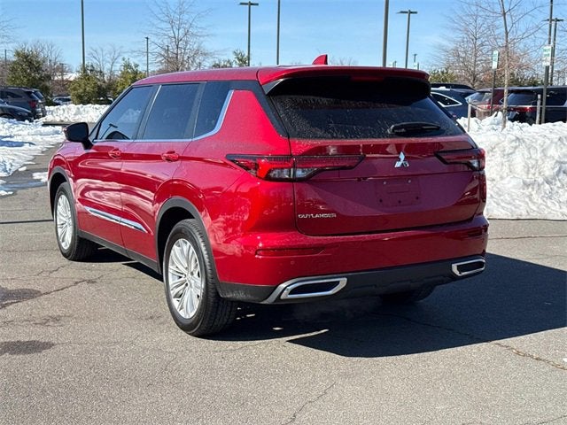 2022 Mitsubishi Outlander ES