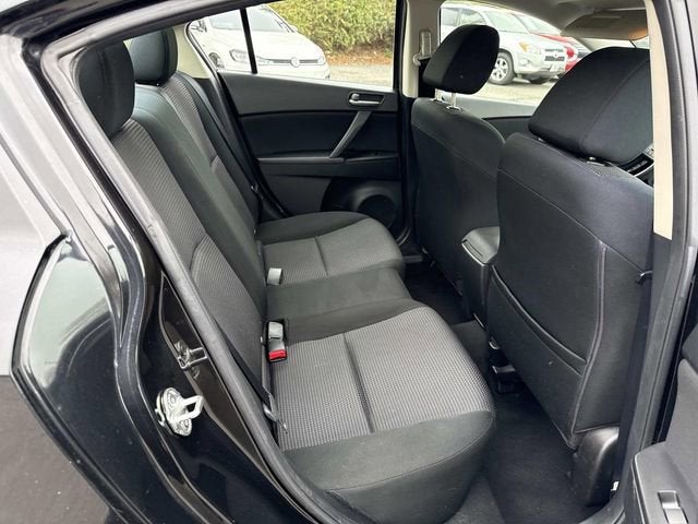 2013 Mazda Mazda3 i Sport