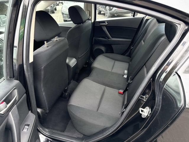 2013 Mazda Mazda3 i Sport