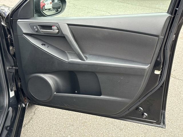 2013 Mazda Mazda3 i Sport