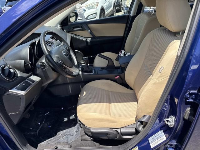 2013 Mazda Mazda3 i Touring