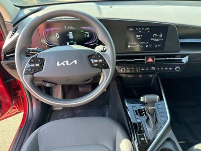 2025 Kia Niro LX