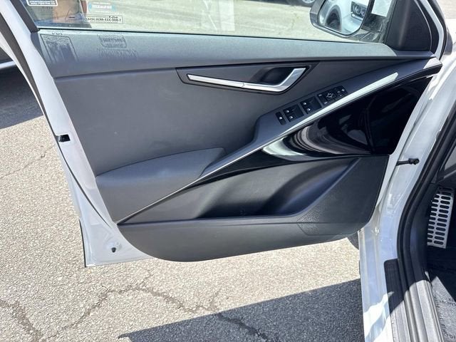 2023 Kia Niro EX Touring