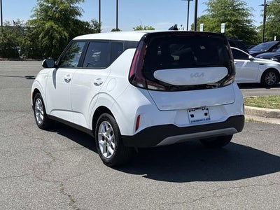 2024 Kia Soul LX