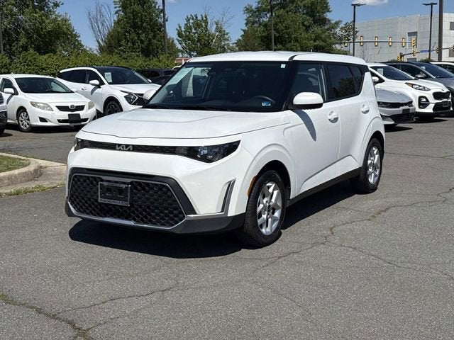 2024 Kia Soul LX