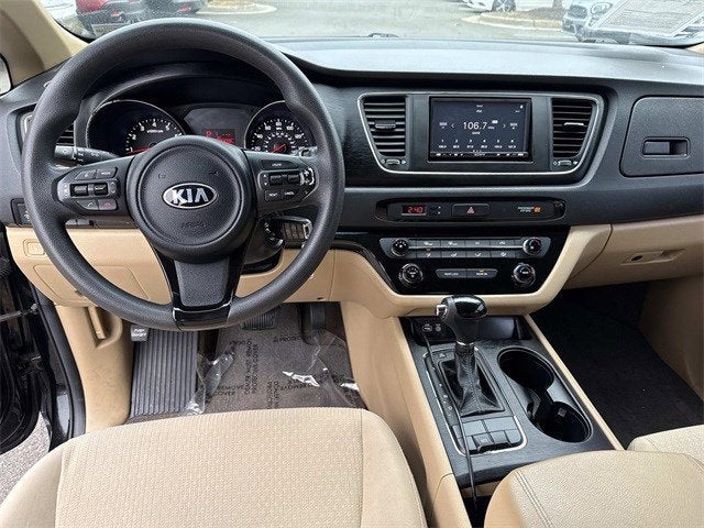 2017 Kia Sedona LX