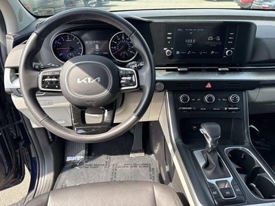 2024 Kia Carnival LX