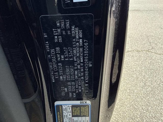 2024 Kia Carnival LX