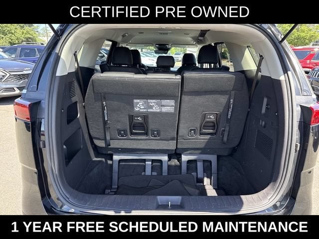 2023 Kia Carnival LX Seat Package