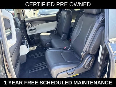 2023 Kia Carnival LX Seat Package