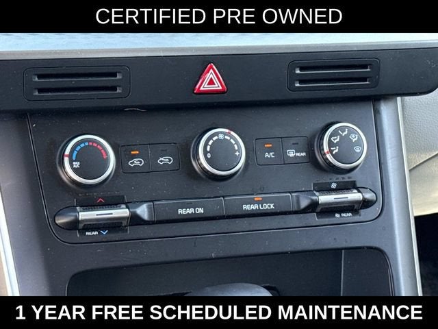 2023 Kia Carnival LX Seat Package