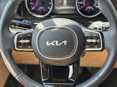 2024 Kia Carnival EX