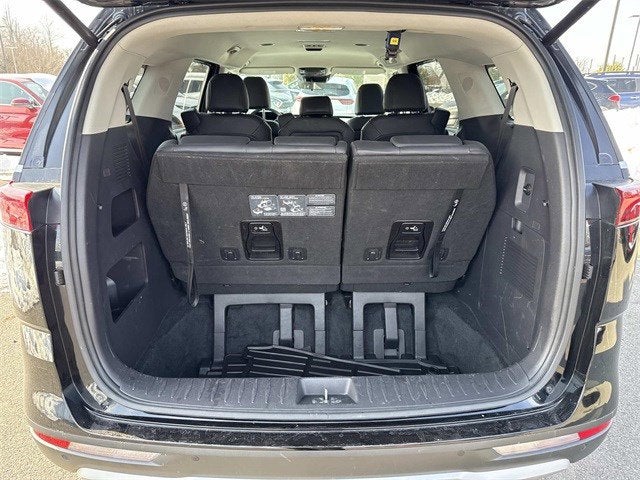 2024 Kia Carnival EX