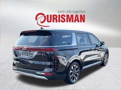 2024 Kia Carnival EX